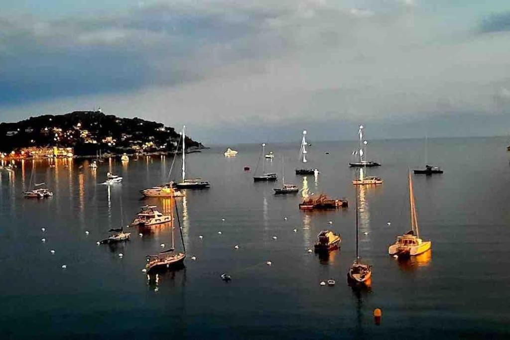 Loft - Centre Historique Lägenhet Villefranche-sur-Mer Exteriör bild