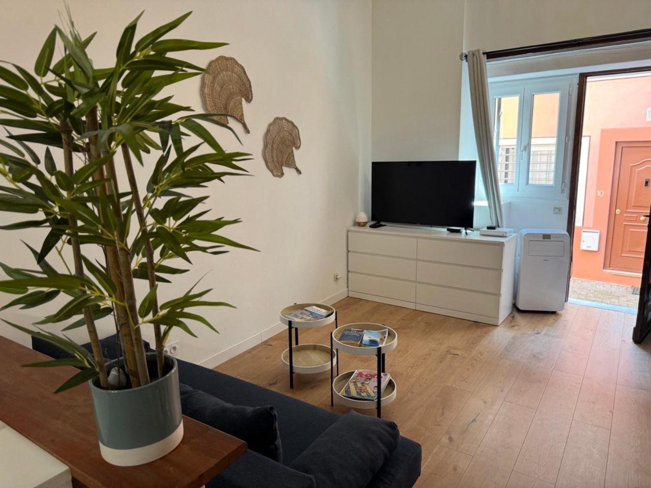 Loft - Centre Historique Lägenhet Villefranche-sur-Mer Exteriör bild